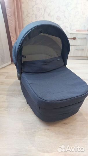 Коляска 2 в 1 с двумя шасси