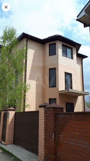 Дом 227 м² на участке 4 сот.