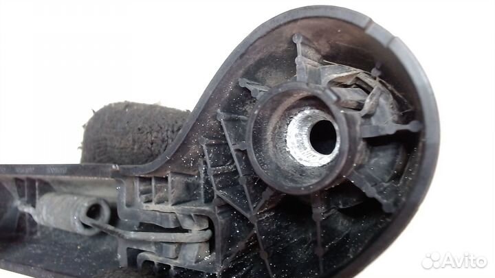 Щеткодержатель Volvo V70, 2007