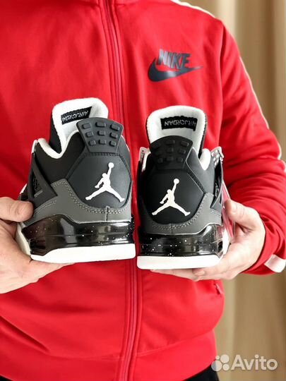 Кроссовки nike air jordan 4 retro grey