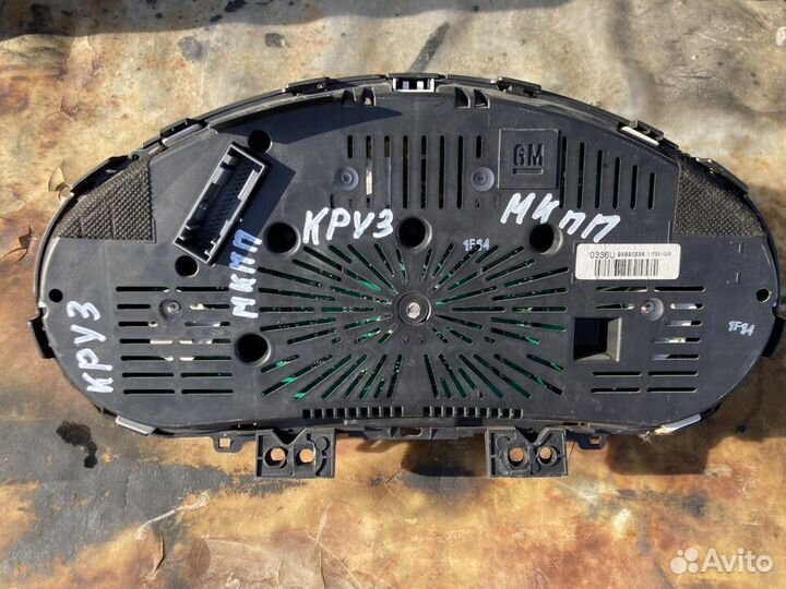 Щиток приборов Шевроле Круз J300 1.6л. МКПП