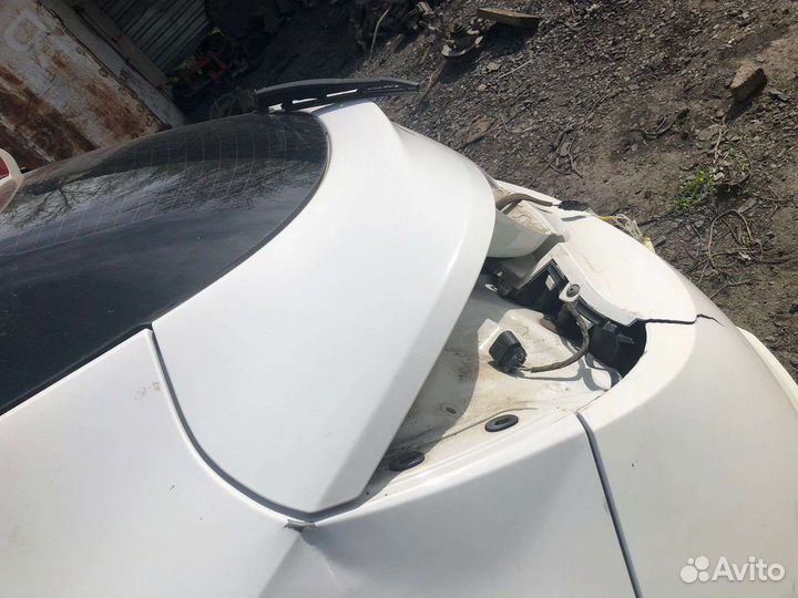 Крышка багажника Опель астра j gts