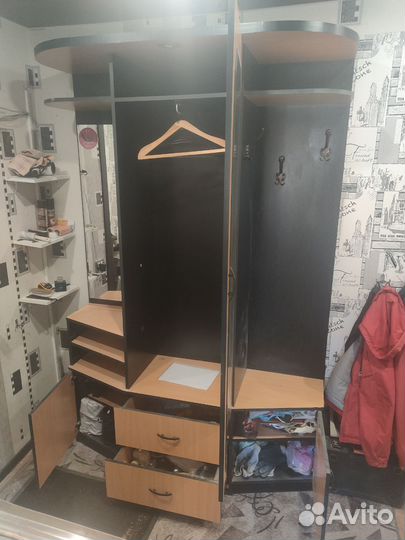 Шкаф в прихожую бу