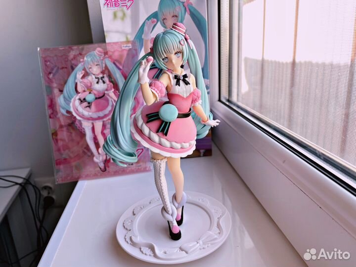 Аниме фигурка Хацуне Мику Exceed оригинал