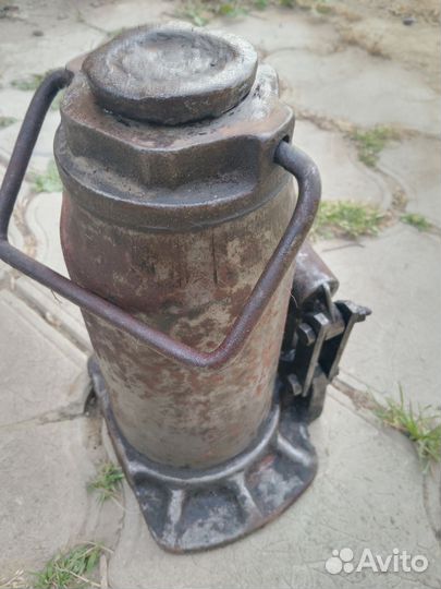 Домкрат 12 тонн