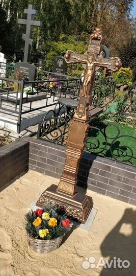 Кованый крест на могилу