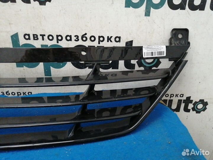 Решетка переднего бампера 86550-2Y000 Hyundai IX35