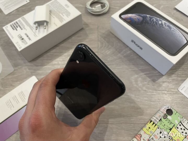 iPhone Xr, 64 ГБ