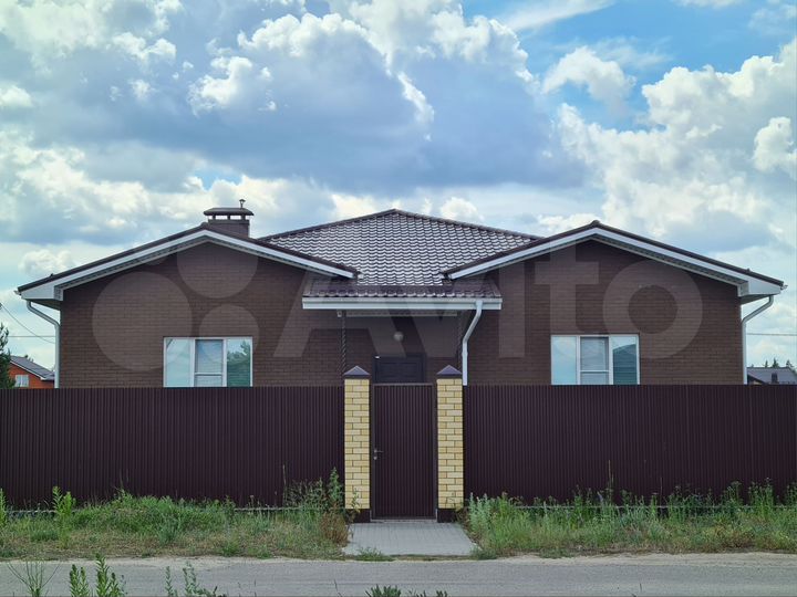 Дом 145 м² на участке 8 сот.