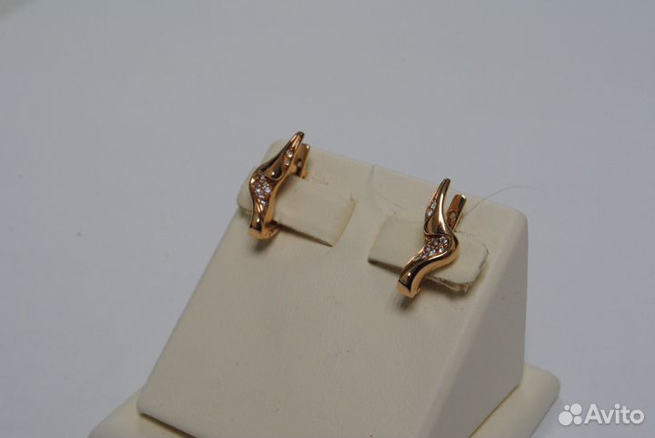Золотые серьги