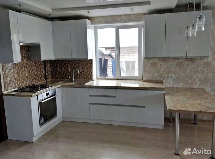 Кухня фабричного качества на заказ