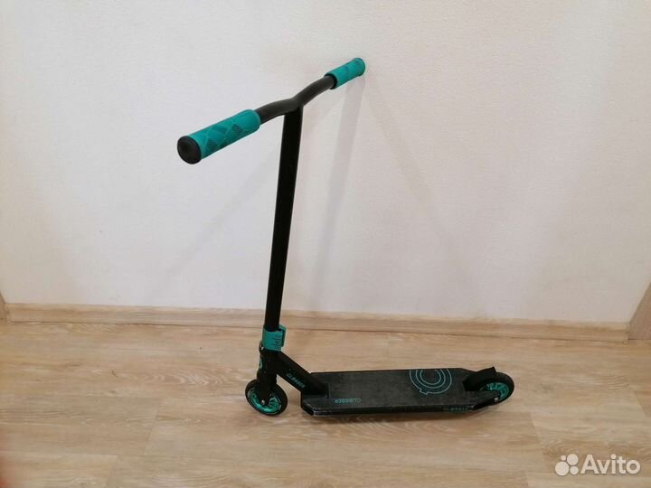 Самокат globber GS 720, черный/зеленый (624-009)