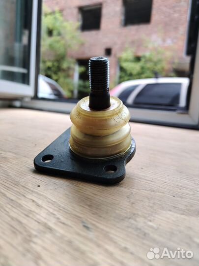 Палец шаровой опоры трек ваз 2123