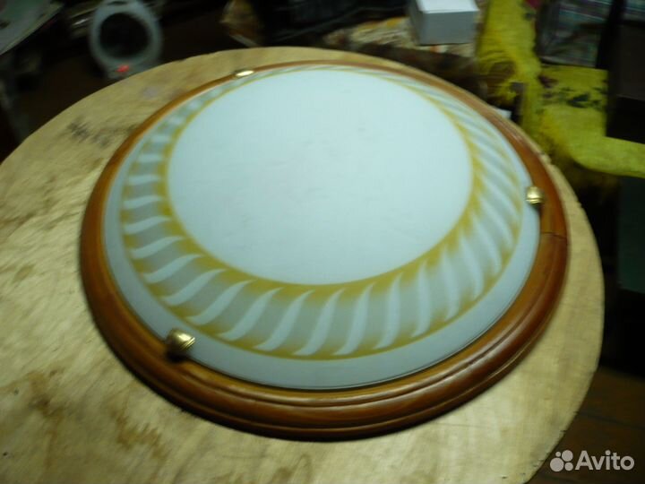 Люстры и плафоны