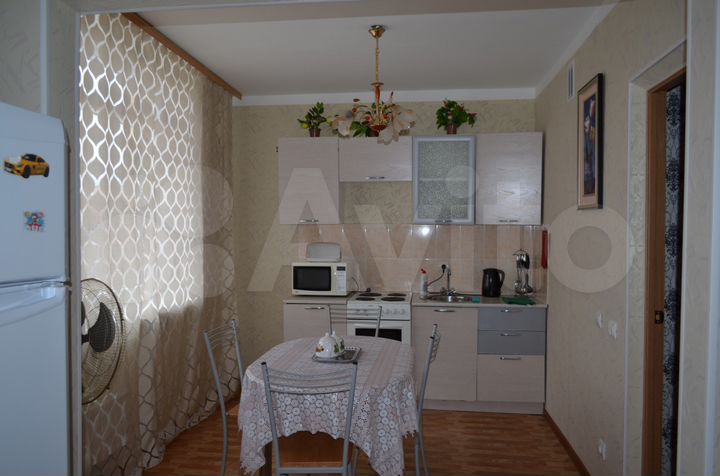 2-к. квартира, 60 м², 10/10 эт.