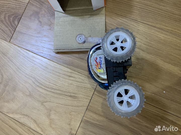 Машинка на пульте