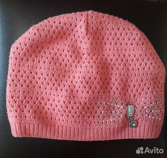 Шапка для девочки зимняя/осенняя отдам