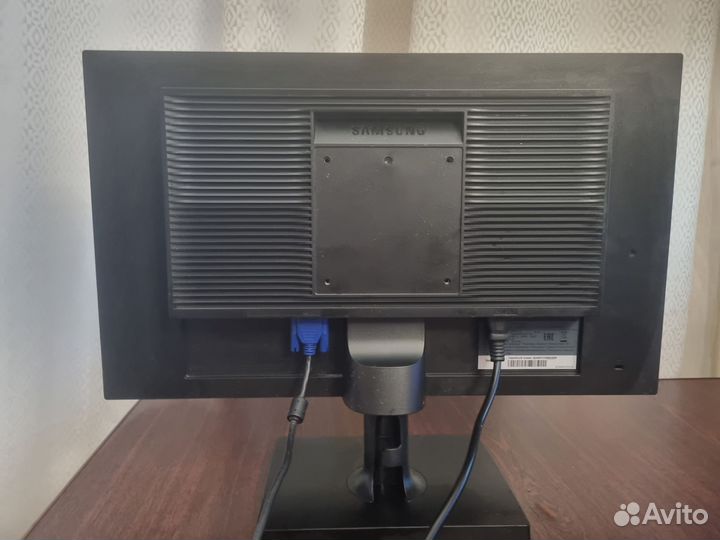 Монитор Samsung 22 дюйма