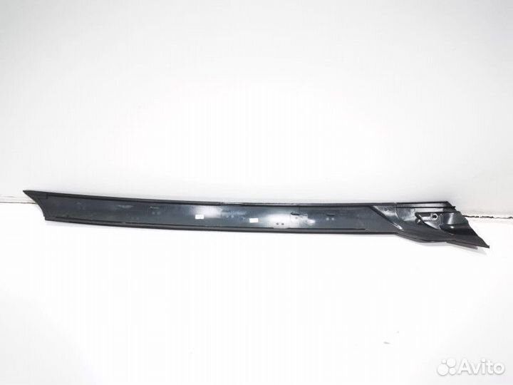 Молдинг лобового стекла правый Land Rover 5