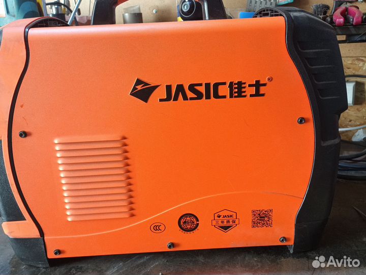 Сварочный аппарат инверторный Аргонно дуговой