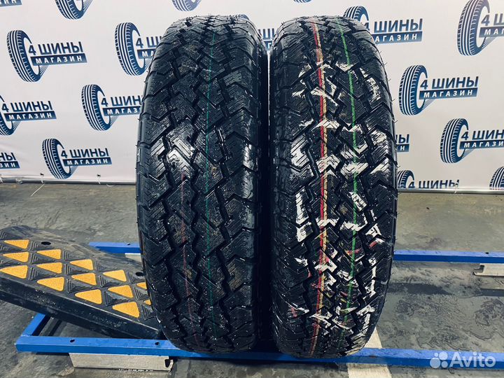 Dunlop SP Qualifier TG20 215/80 R16 107S