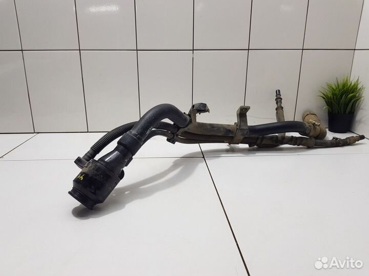 Горловина топливная (Hyundai Santa Fe IV)