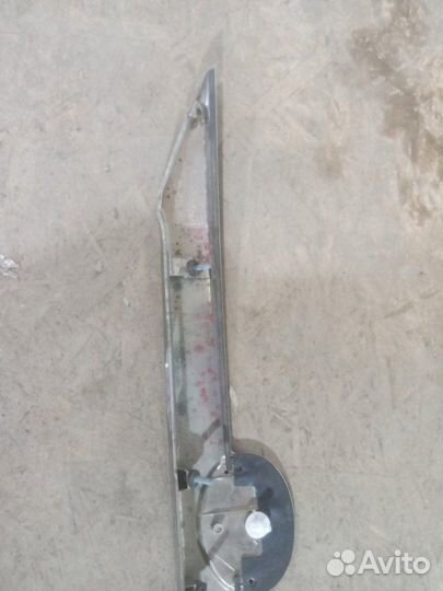 Накладка двери багажника задняя Toyota Camry V50