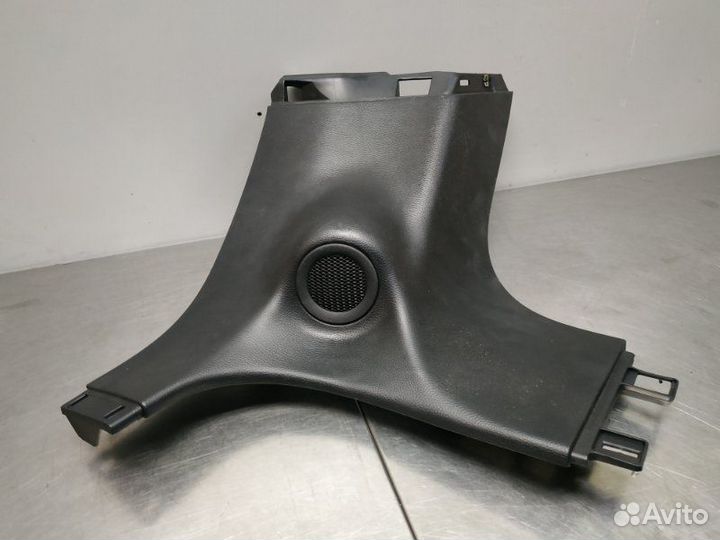 Обшивка багажника задняя левая Jeep Grand Cherokee