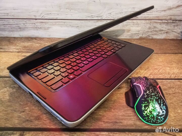 Ноутбук игровой 8 гиговой на Intel i3 Dell