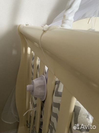 Мобиль в кроватку музыкальный