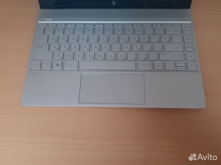 HP envy 13 i5 8250u ssd512/8gb nvidia mx150