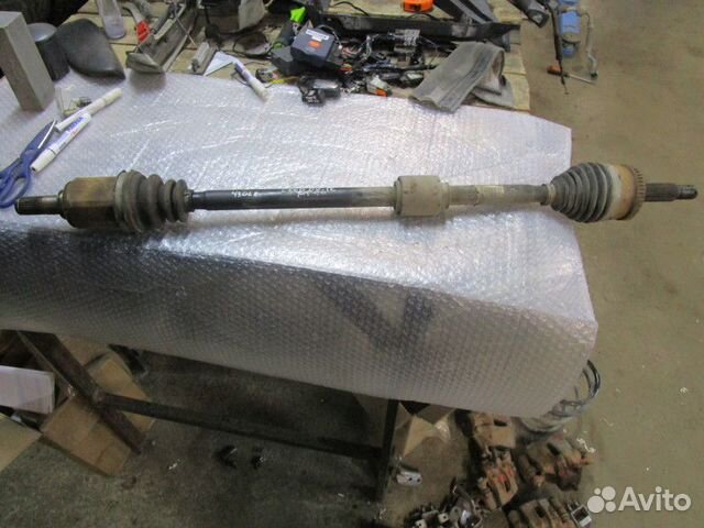 Полуось передняя правая Kia Ceed 2007-2012 (1.4-1