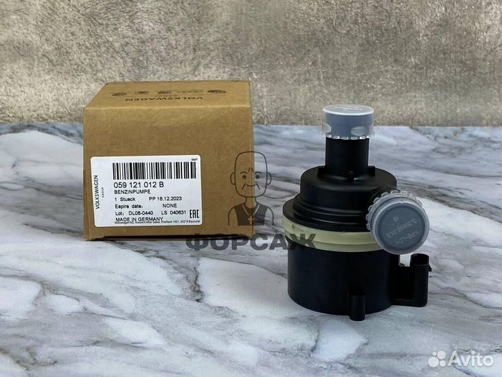 Насос охлаждающей жидкости Мерседес Mercedes