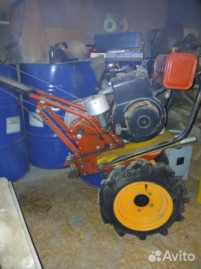 Мотоблок новый и тележка