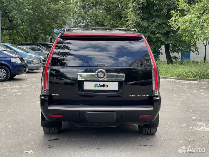 Cadillac Escalade AT, 2009, 225 000 км