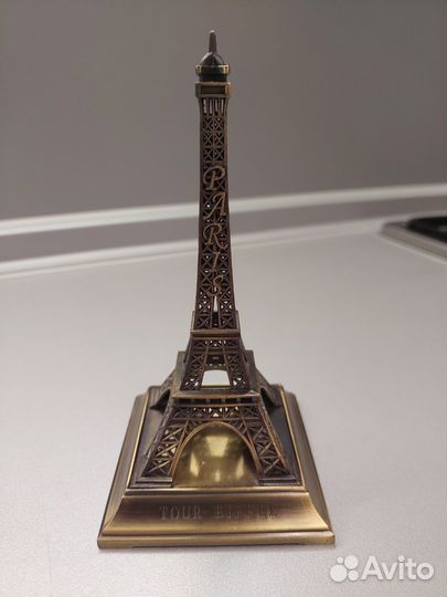 Статуэтка Эйфелева башня
