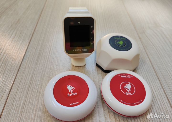 Кнопка вызова персонала и часы для салонов красоты