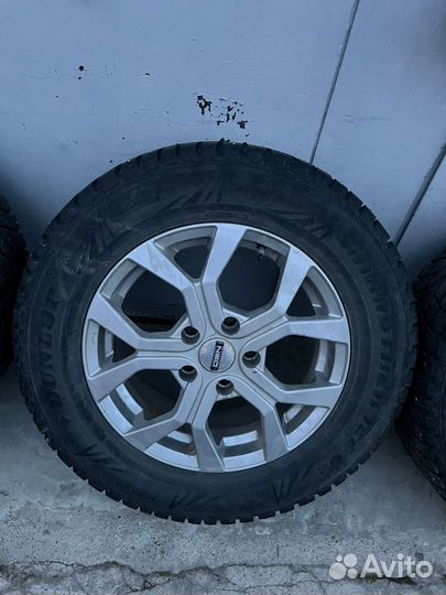 Комплект зимних колес 215/65 r16