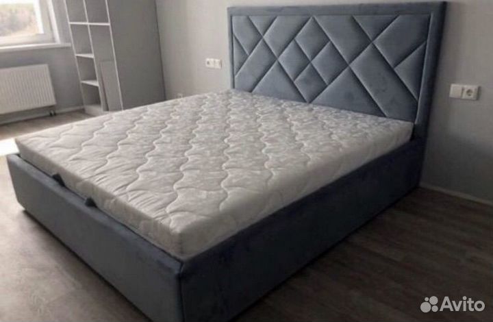 Кровать двухспальная