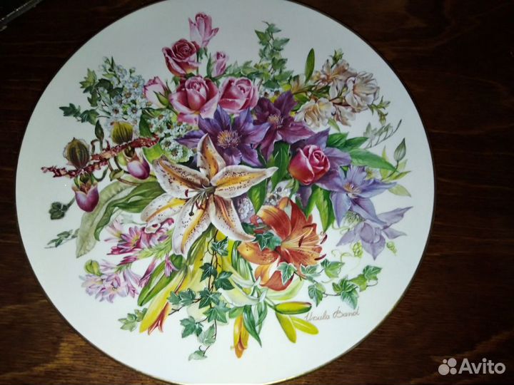 Тарелка настенная.Цветы.Урсула Банд.Hutschenreuthe