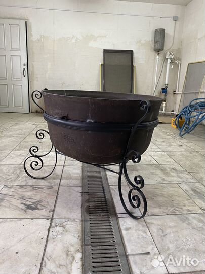 Казан чугунный