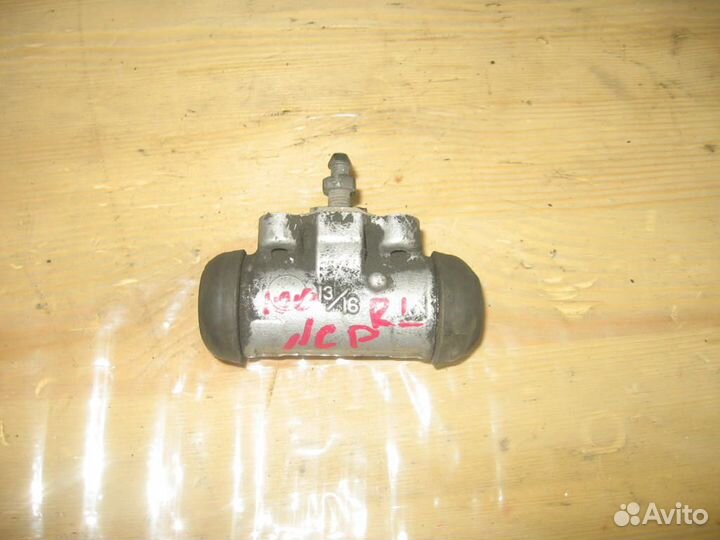 Рабочий тормозной цилиндр зад toyota AZR65, NZE141