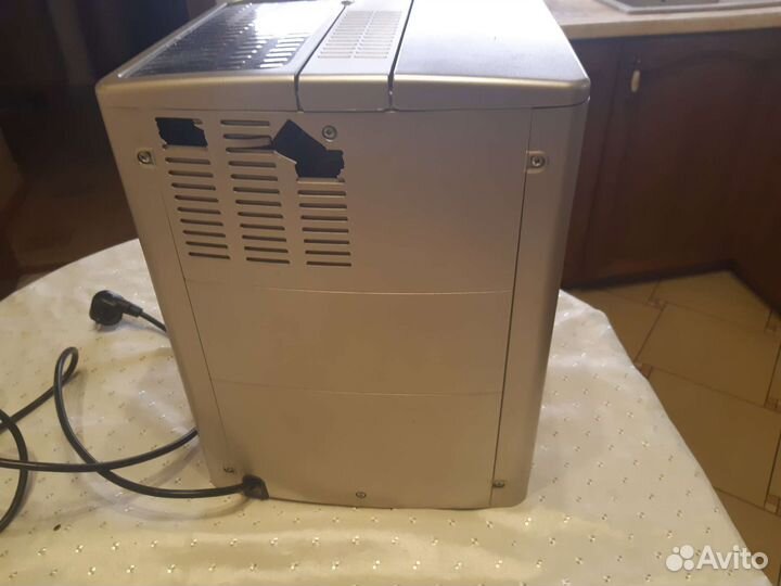 Кофемашинаdelonghi esam 3500.S