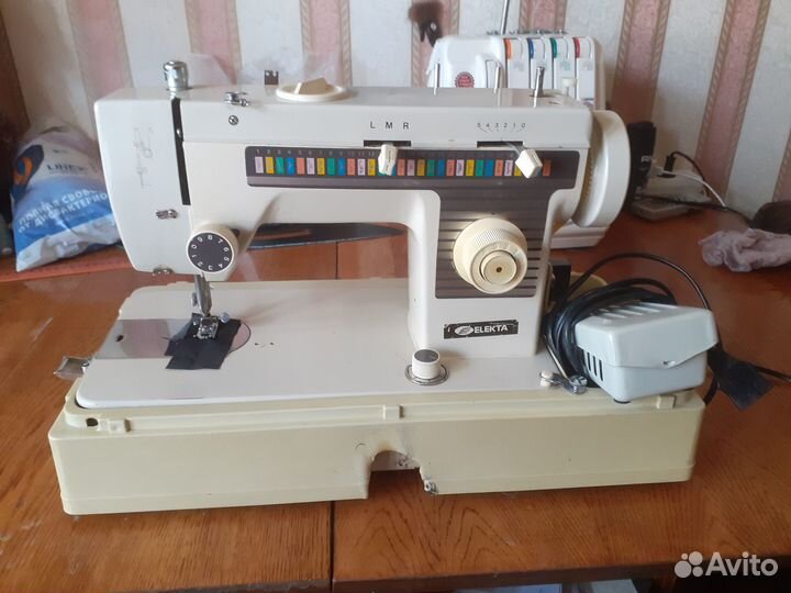 Швейная машина с электроприводом