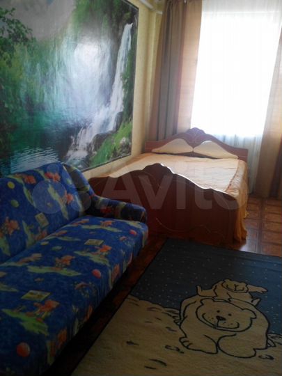 2-к. квартира, 64 м², 2/2 эт.