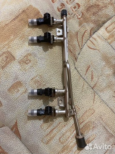 Форсунки и рампа bosch на ваз 1.6L 8кл