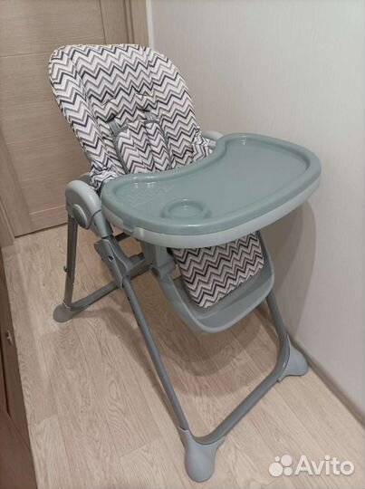 Стульчик для кормления Capella S-215