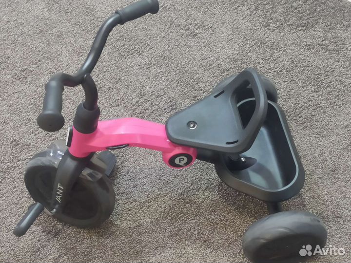 Трехколесный велосипед Ant Qplay