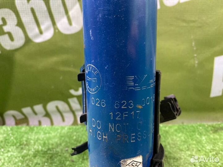 Стойка подвески передняя правая Mercedes-Benz