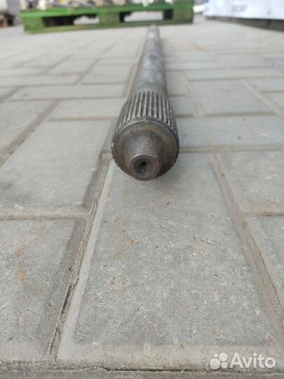 5000675838 Полуось без блокировки